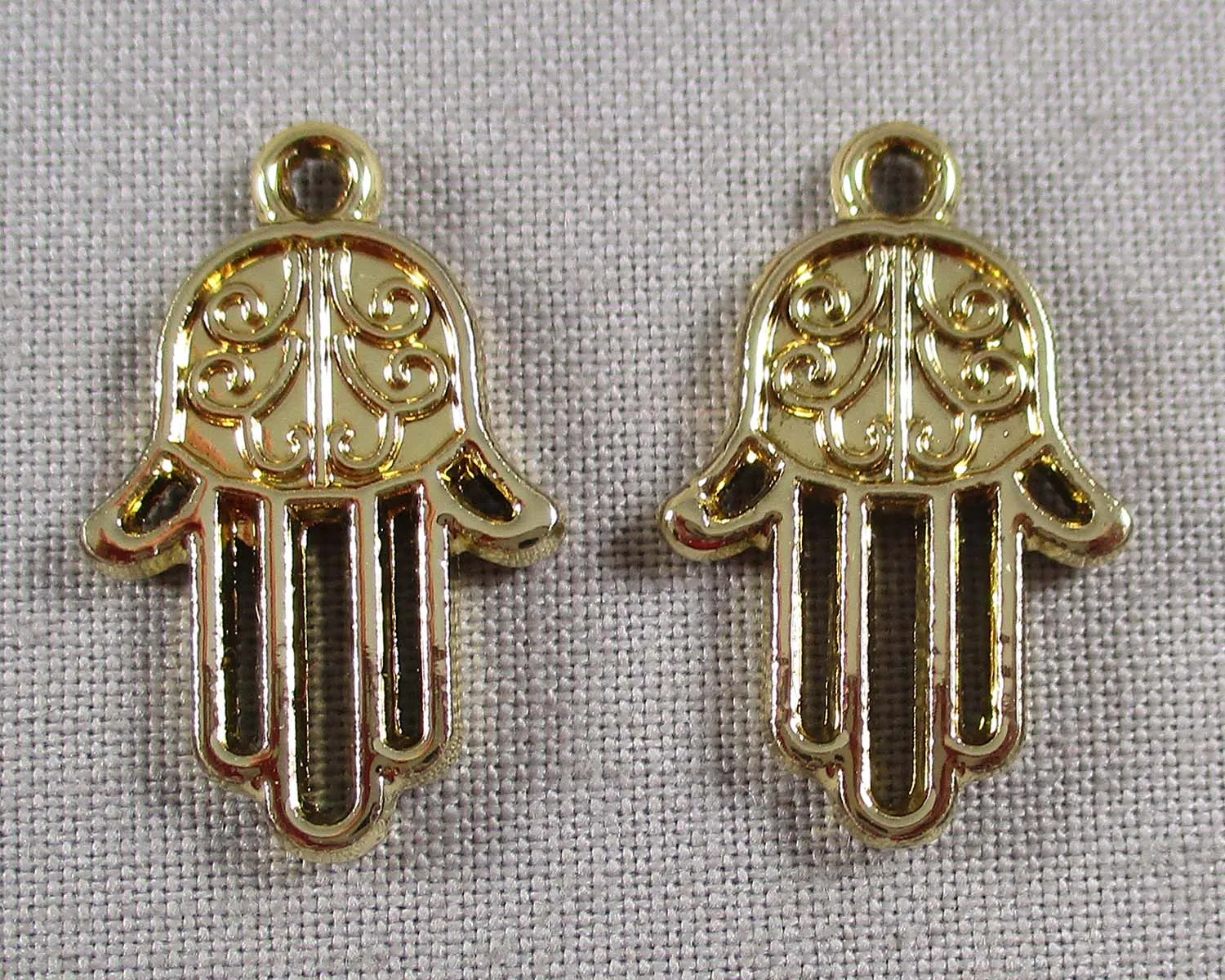 60% OFF!! Hamsa Hand Charm Gold Tone Tone 8pcs (1744)