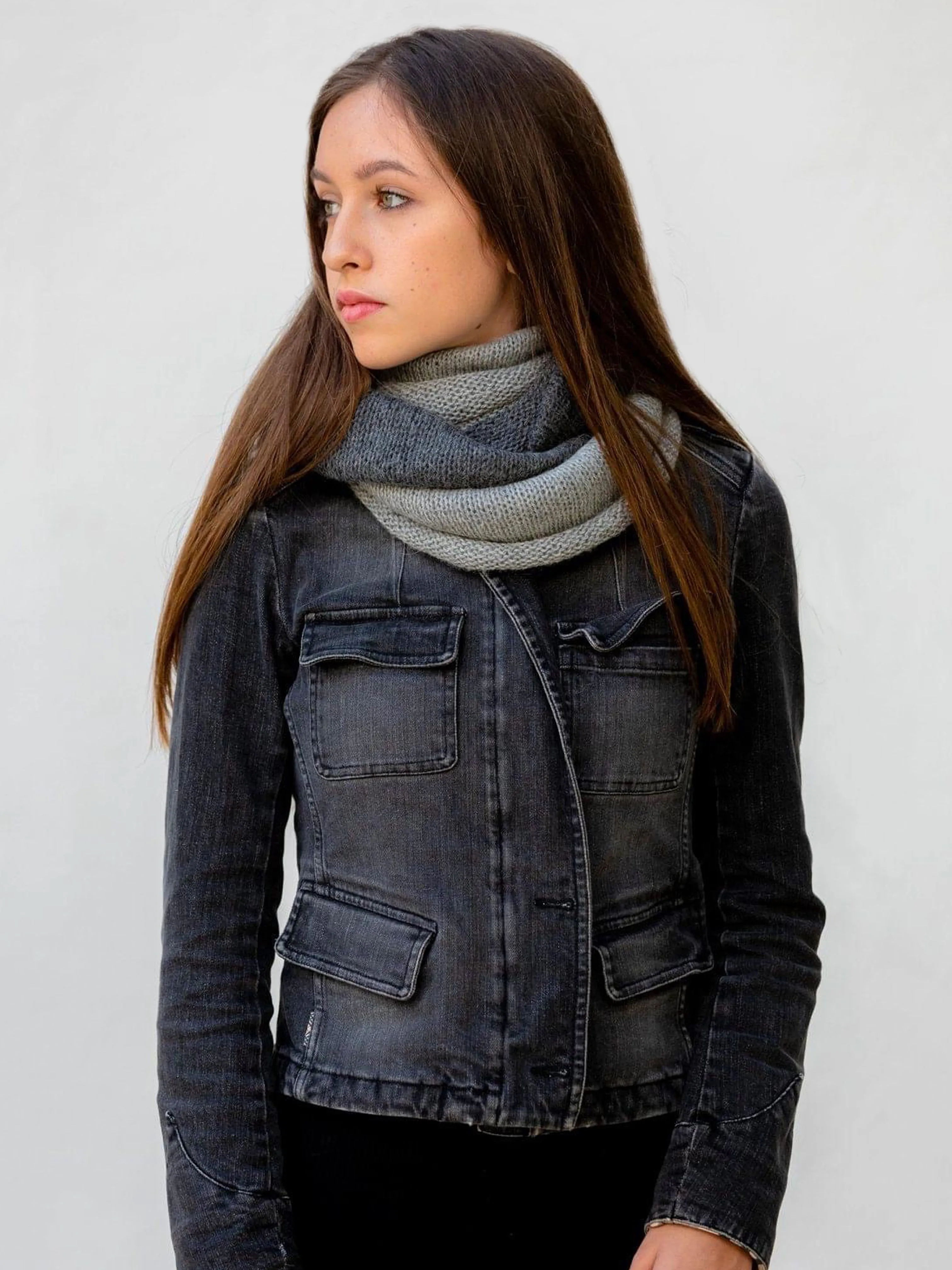 Amayi Alpaca - Flecked Infinity Scarf (Small) Charcoal & Grey