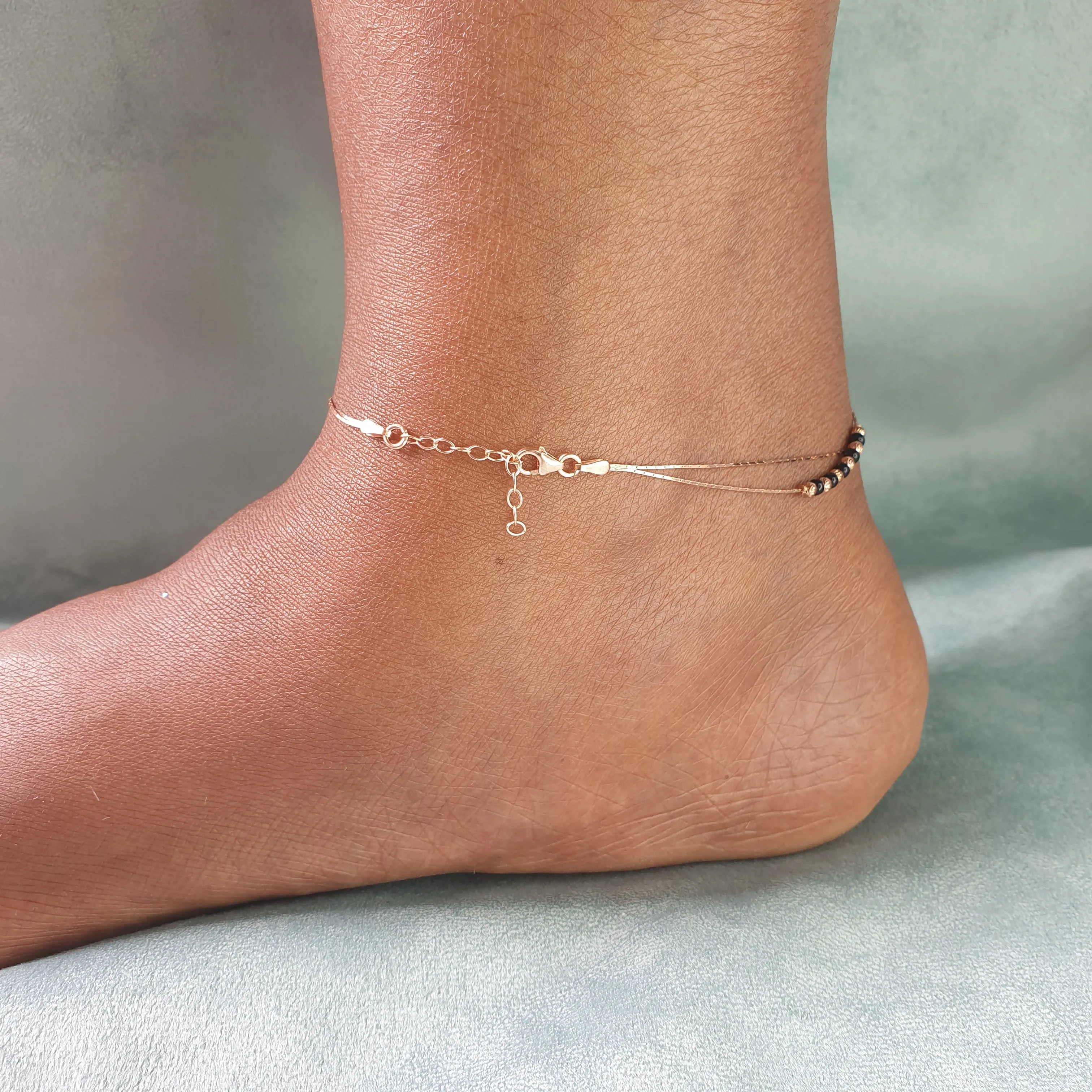 Rosegold Art Black Bead Anklet